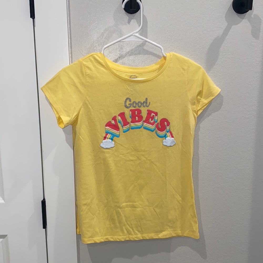 New Girls X-Large XL T-Shirt Tee Top Shirt Yellow “Good Vibes” Rainbow